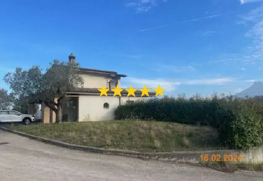 Appartamento all'asta in Case Di Renzo